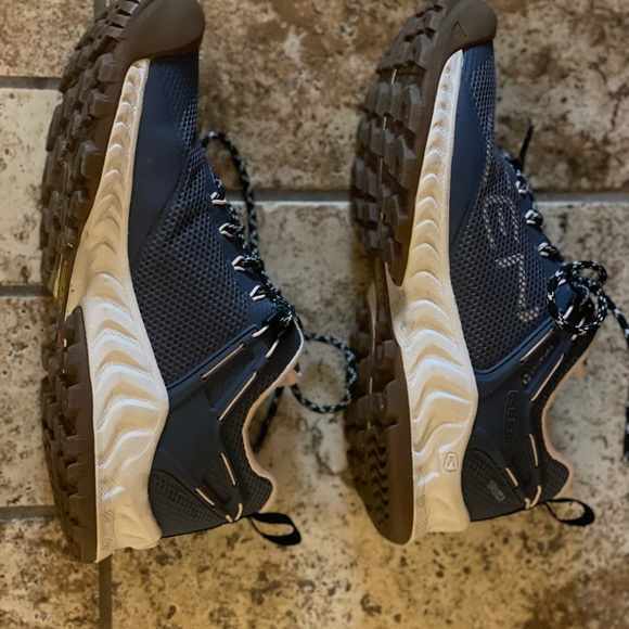 Keen Blue and Brown Outdoor Shoes - Picture 3 of 6